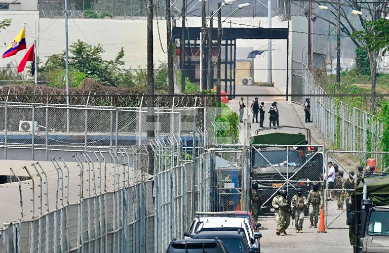 Cinco presos muertos y 33 heridos en cárcel de provincia ecuatoriana fronteriza con Perú