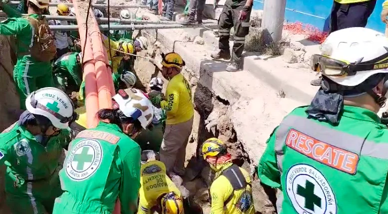 Mueren soterradas dos personas que realizaban cableado subterráneo en el Centro Histórico