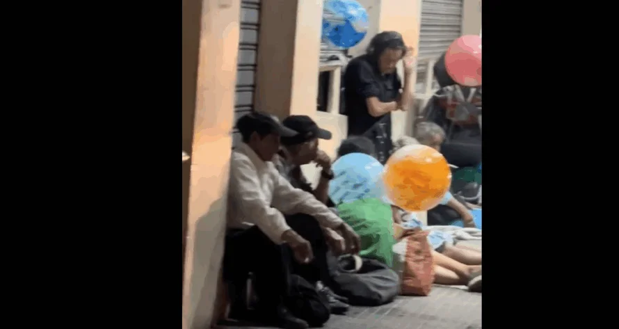 Alcalde reacciona a mensaje de pastor que intentó repartir comida a indigentes en el Centro Histórico