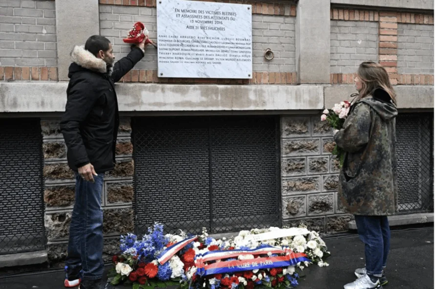 Francia conmemora diez años de los atentados de París