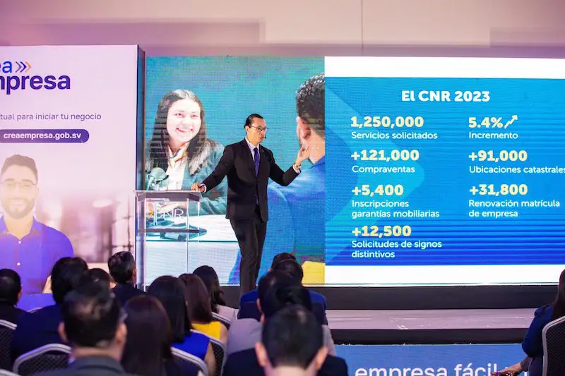 Gobierno busca extender exención para fomentar la inscripción de comerciantes en el CNR