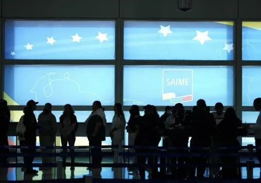 Venezuela informa de la deportación de 136 emigrantes desde EEUU