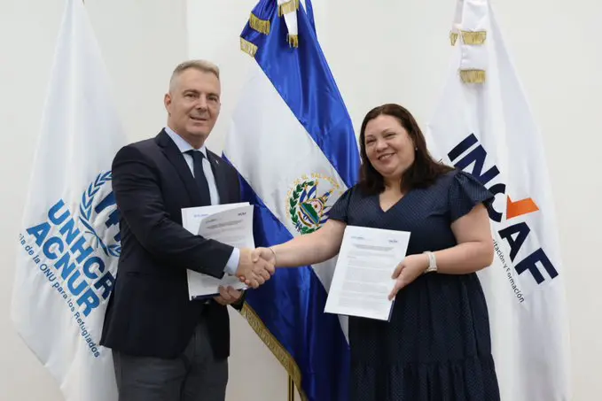 Acnur e INCAF firman acuerdo para la formación de desplazados, refugiados y deportados en El Salvador