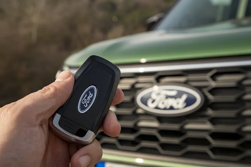 Ford empieza a vender autos usados en Amazon con opción de financiamiento