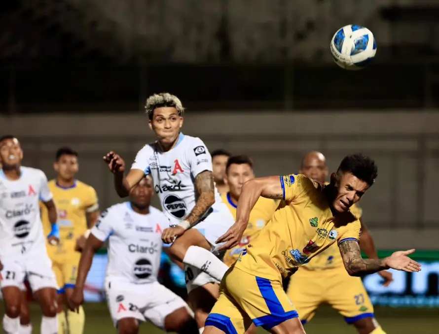Alianza clasifica a semifinales tras vencer 3-0 a Municipal Limeño