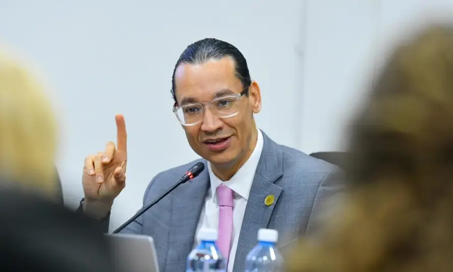 Director defiende reforma para que asociaciones comunales o Adescos se registren en el CNR