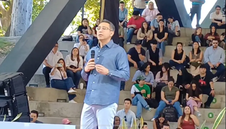 Ministro de Hacienda: “El Salvador se está convirtiendo en el hub emergente de atracción de inversión”