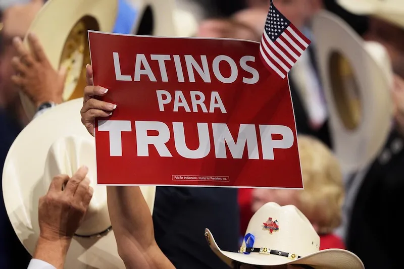 Un 36 % de latinos que votaron por Trump dicen estar arrepentidos