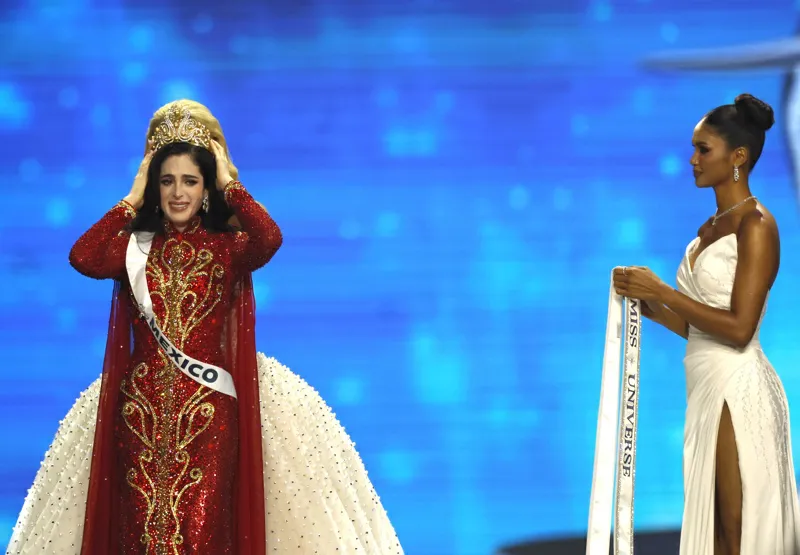 Fátima Bosch gana Miss Universo entre polémicas y acusaciones de fraude