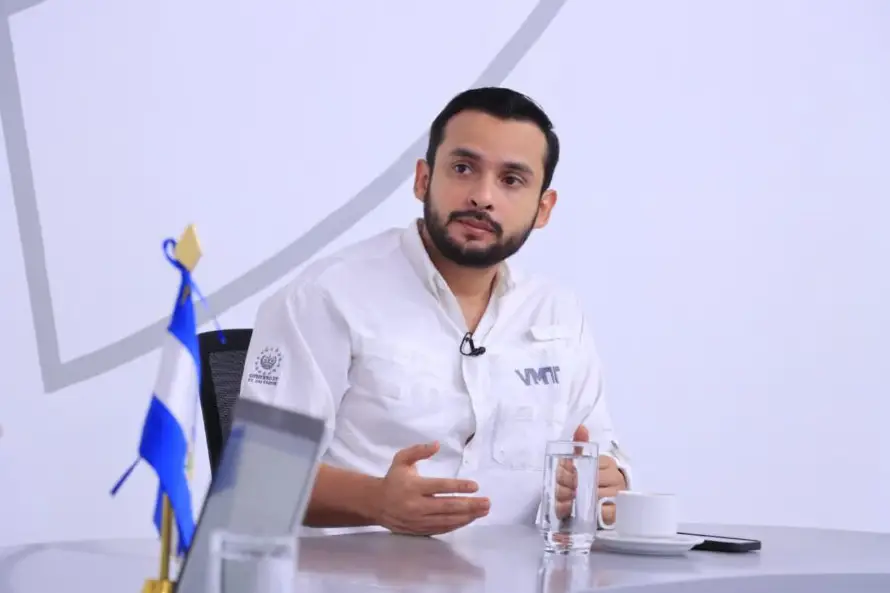 Gobierno está en etapa final de compra de cámaras y GPS para el transporte público