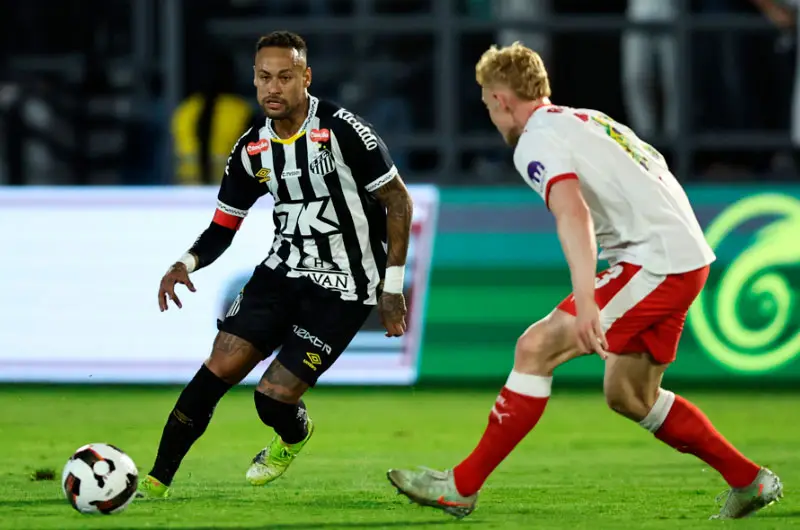 Neymar renueva con el Santos hasta el 31 de diciembre de 2026