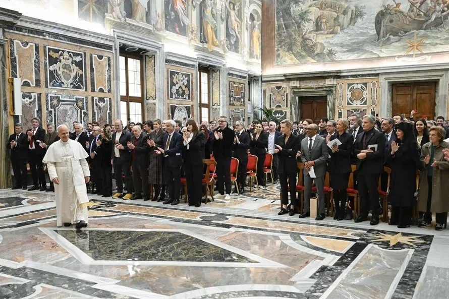 El papa León XIV llama a frenar el odio global