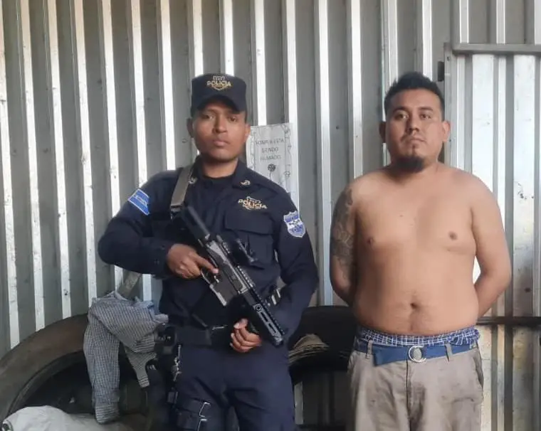 Detienen a un presunto pandillero extorsionista en Cojutepeque