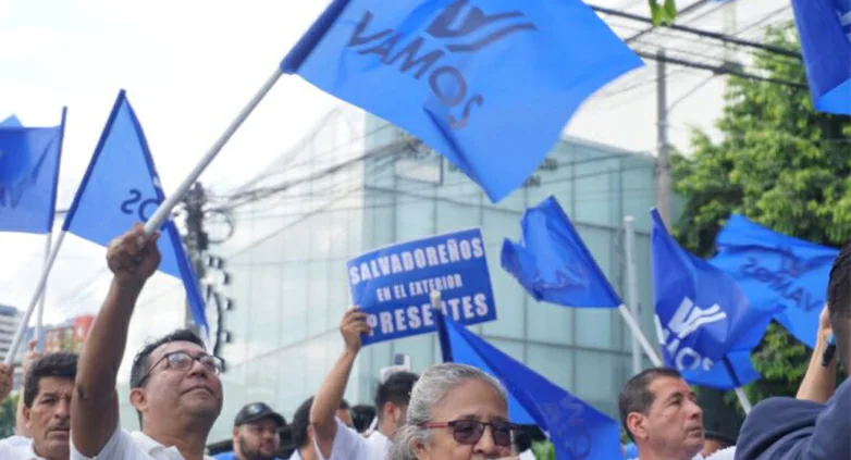 Partido opositor Vamos, con un escaño, proyecta superar los 16 diputados en las elecciones de 2027