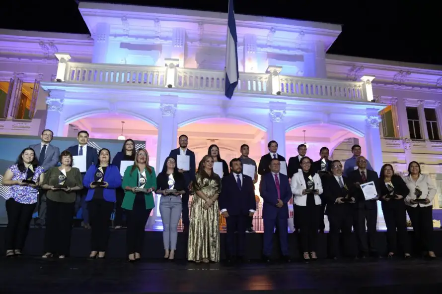 Ministerio de Trabajo reconoce a 68 empresas e instituciones públicas con el premio al trabajo decente