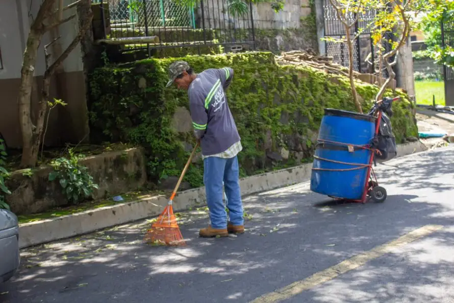 Alcaldía de San Miguel Oeste reforma tasa de recolección de desechos en San Jorge