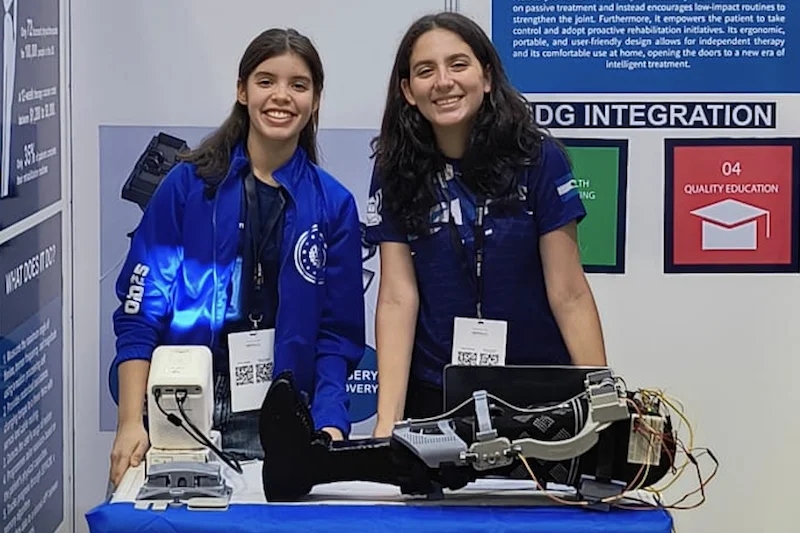 Estudiantes salvadoreñas viajan a Singapur para Olimpiada Mundial de Robótica