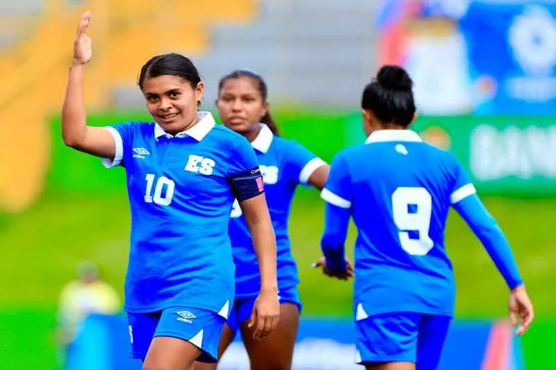 Selecta  Femenina inicia microciclo con miras a Eliminatoria Mundialista