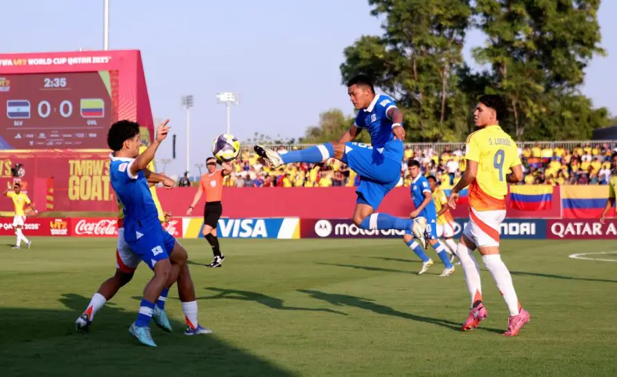 El Salvador empata ante Colombia en sufrido partido del Mundial Sub-17