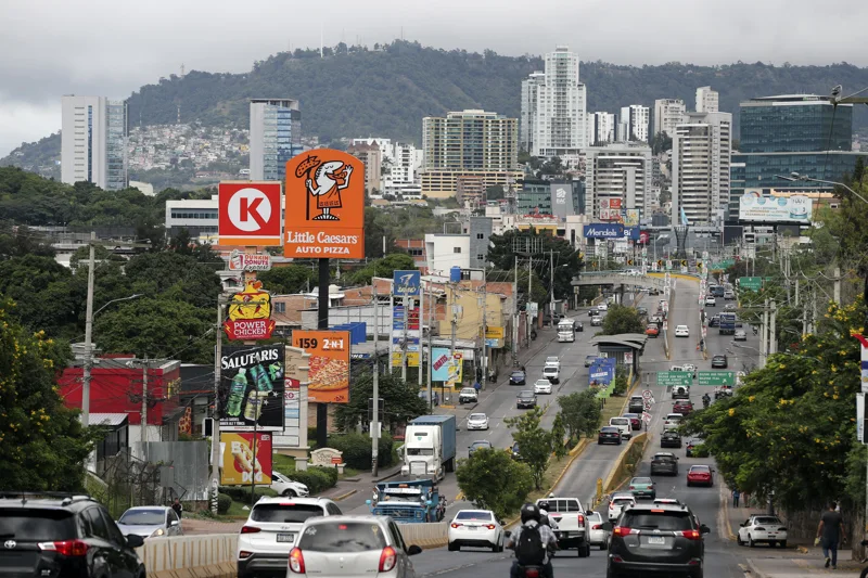 El FMI proyecta un crecimiento moderado del 2.2 % para Latinoamérica en 2026