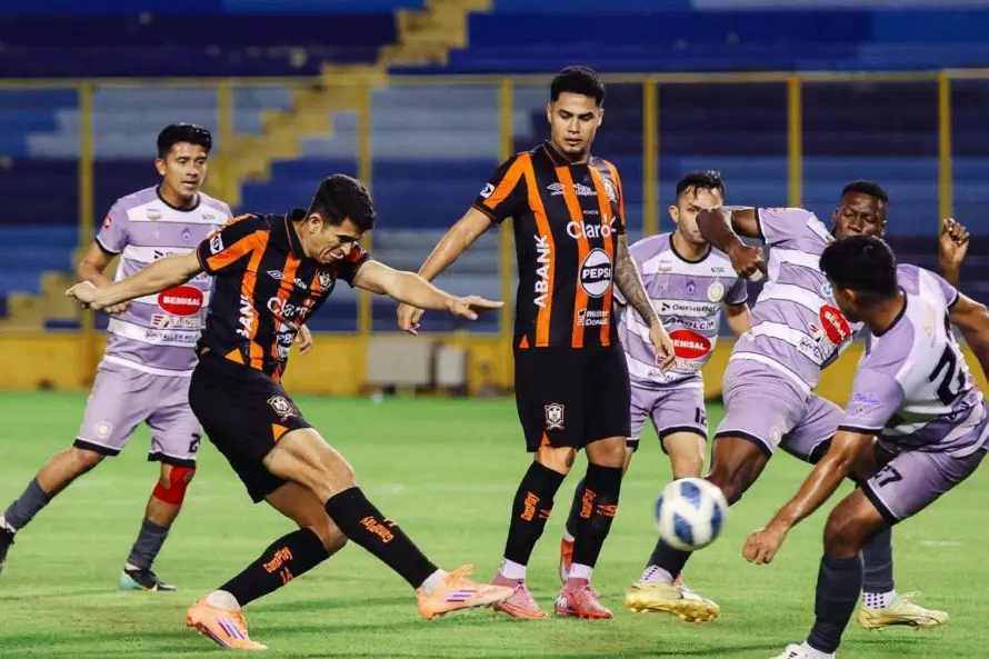 Águila buscará sellar su pase a semifinales con otra victoria ante Isidro Metapán