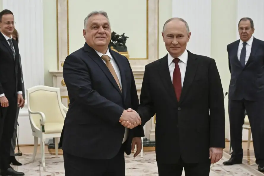 Vladímir Putin acepta la propuesta de Víktor Orbán de que Budapest acoja negociaciones de paz para Ucrania
