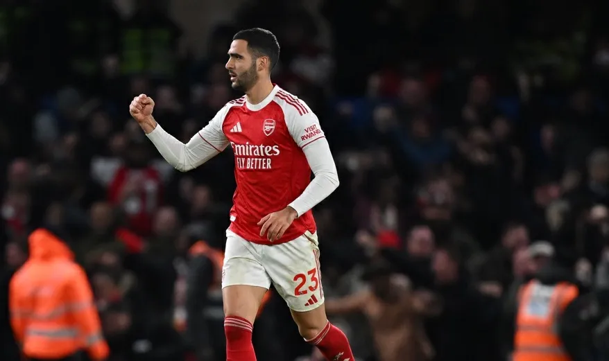 El Chelsea resiste con 10 ante el Arsenal