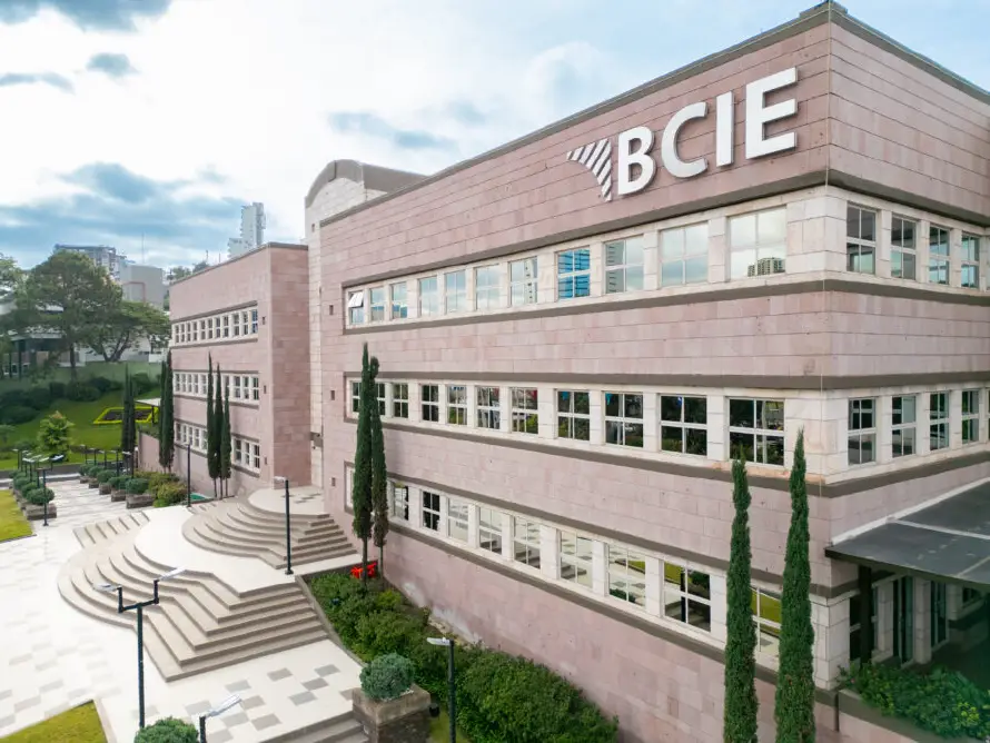 BCIE logra hito histórico y alcanza calificación crediticia AA+