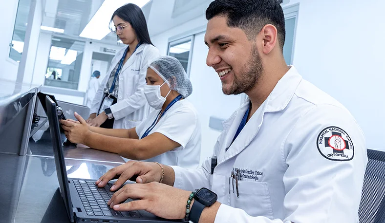 Gobierno pide incorporar otros $11 millones para Telemedicina en Hospital El Salvador