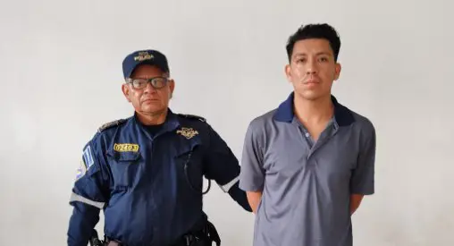 Detienen a motociclista con 307 grados de alcohol tras accidente en Antiguo Cuscatlán 
