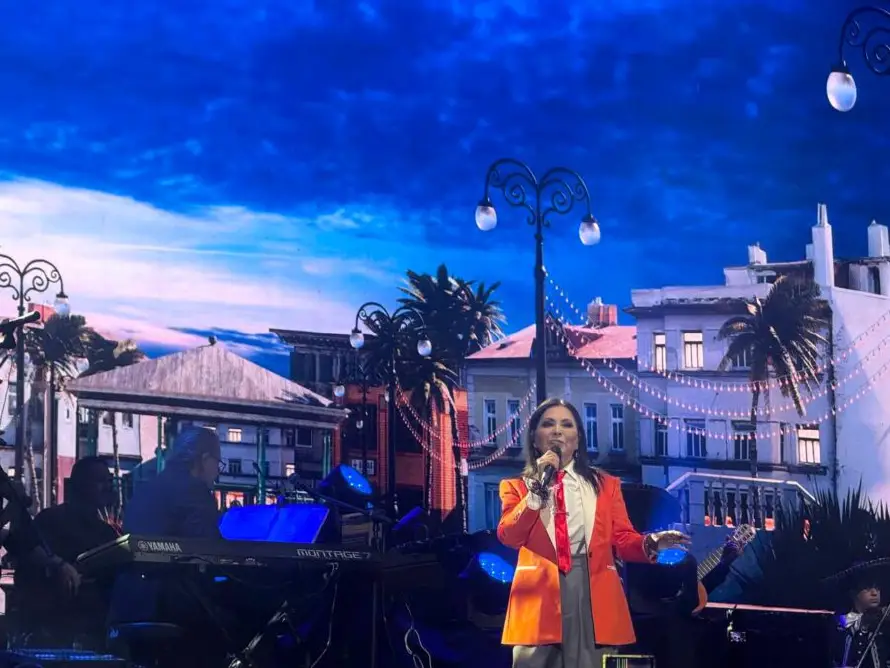 Ana Gabriel visitó El Salvador con su gira "Claro de luna” y elogió seguridad en el país