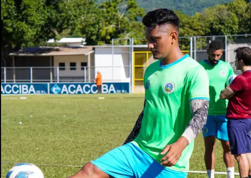 Reynaldo Aparicio, defensor de Cacahuatique: “Cuando le estemos ganando a FAS 1-0, dios mío, allí se van a ver fantasmas”