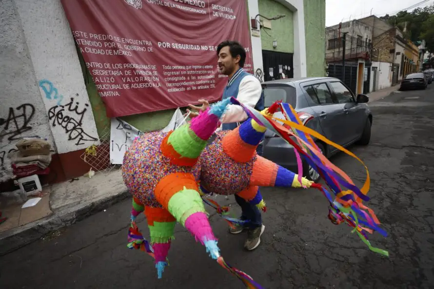 Tradiciones navideñas resisten a gentrificación y desalojo en Ciudad de México