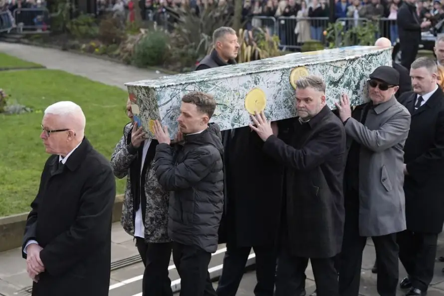 Gallagher y Beckham atienden el funeral de Mounfield de los Stone Roses