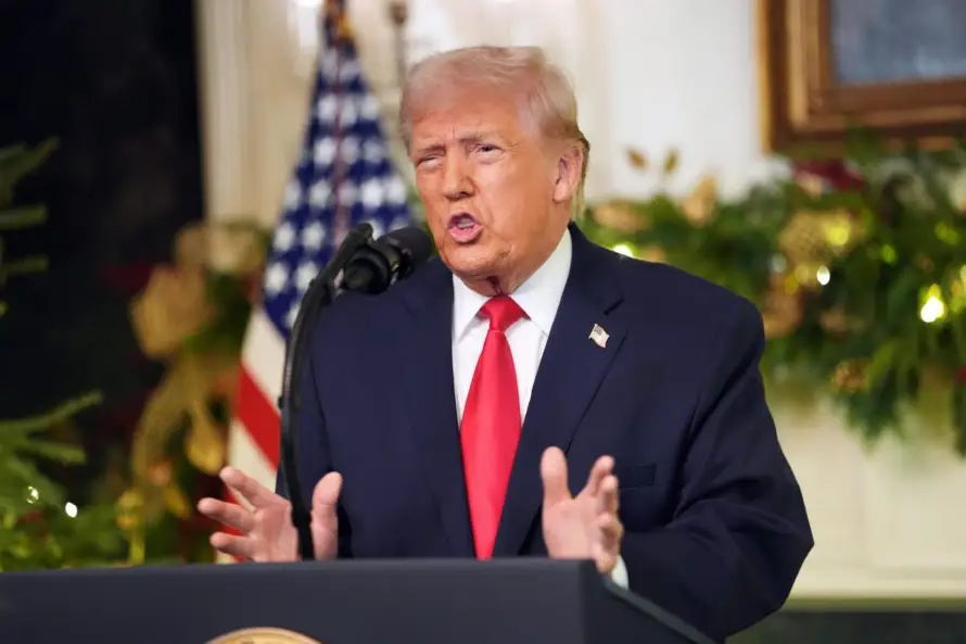 Trump eleva el tono contra Irán, los llama “malditos locos" y exige que abran "el puto estrecho" de Ormuz