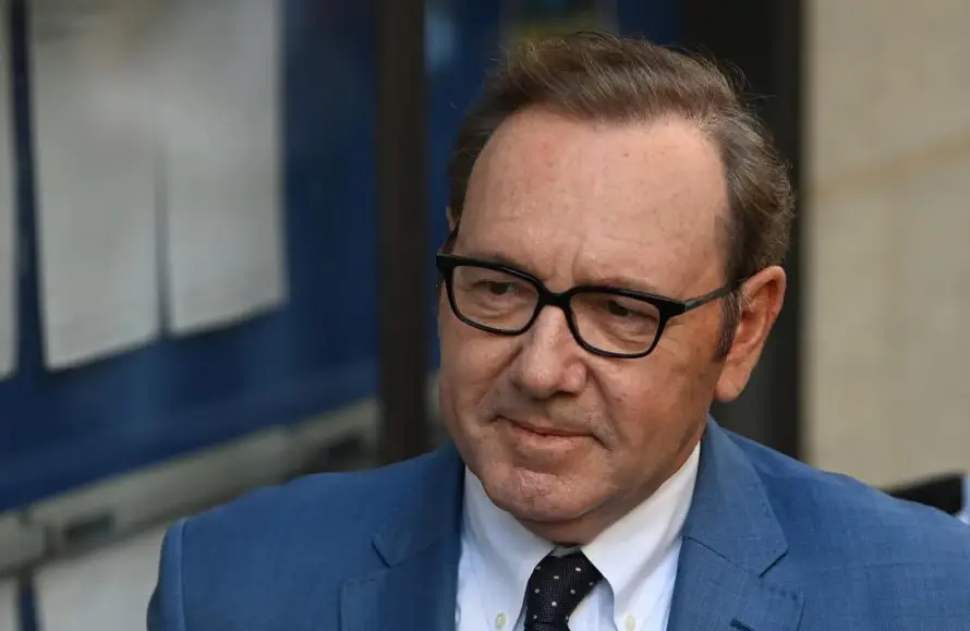 Kevin Spacey regresa a la televisión con la serie italiana "Minimarket"