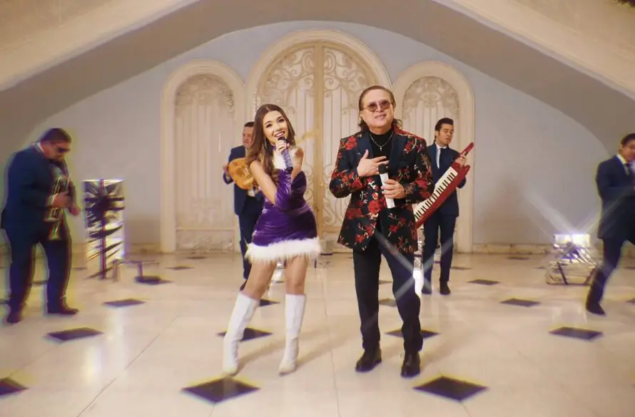 Analu Dada sorprende con tema navideño junto a Marito Rivera