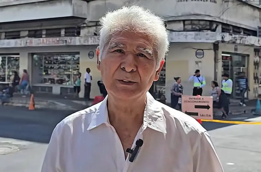Don Ciro González, de Discoalmacén, reaparece en TikTok por su icónico vehículo