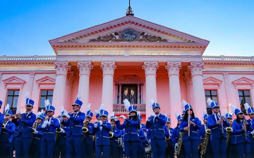 El Salvador iniciará el 2026 con su tradicional desfile de Año Nuevo