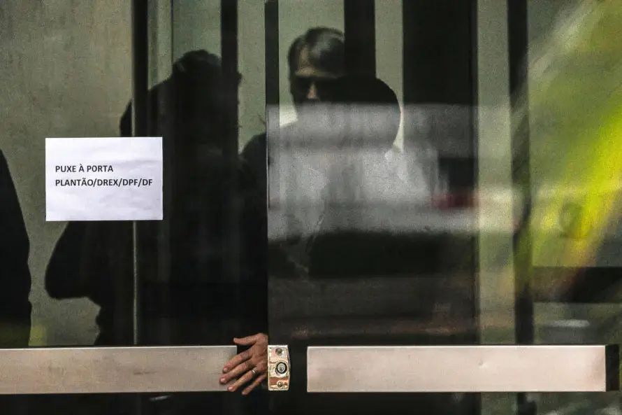 La defensa de Jair Bolsonaro pide autorización para que sea operado de dos hernias en Navidad