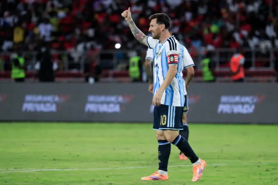Argentina, el campeón que desfiló hacia el Mundial 2026 e inició un tímido recambio