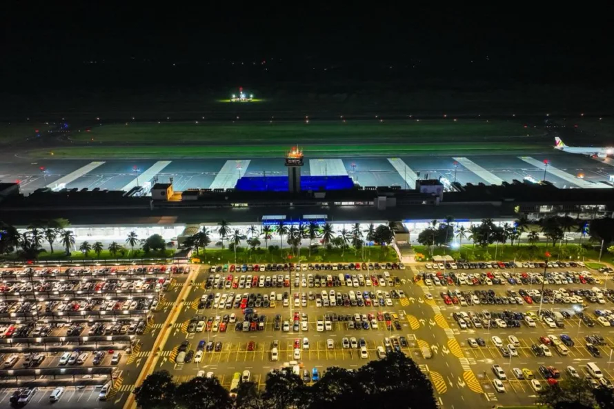 IATA anticipa impacto limitado en vuelos El Salvador y EE. UU., pese a nuevas políticas migratorias