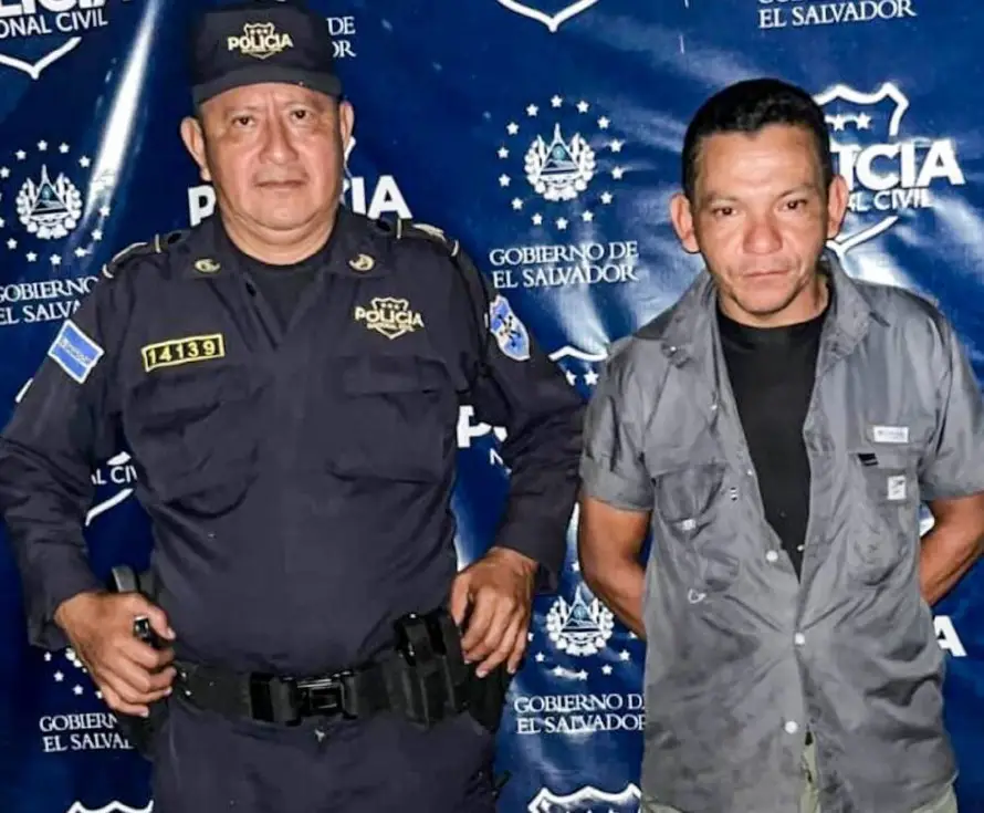 PNC captura a conductor ebrio y armado en Izalco