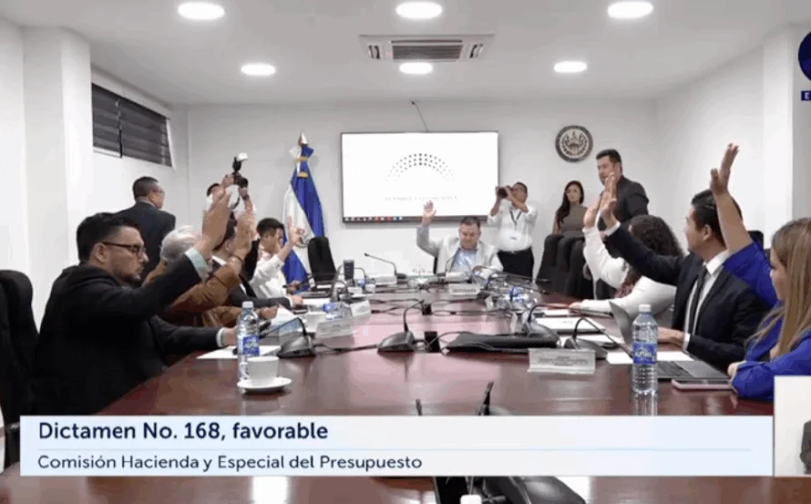 Comisión de Hacienda dictamina a favor aprobar $180 millones para elecciones 2027 e incorporar, en 2025, $40 millones para voto electrónico