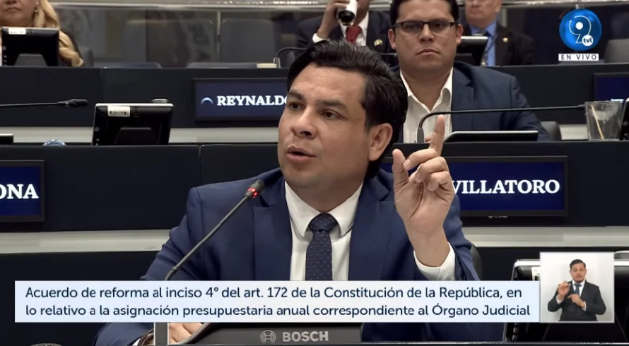 Diputado de Nuevas Ideas: "Esas cláusulas pétreas tienen que irse transformando poco a poco y eso estamos haciendo"