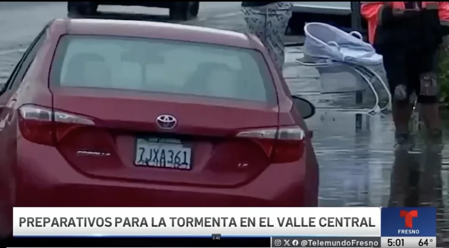 Nuevas tormentas azotan California en Navidad, que está bajo estado de emergencia