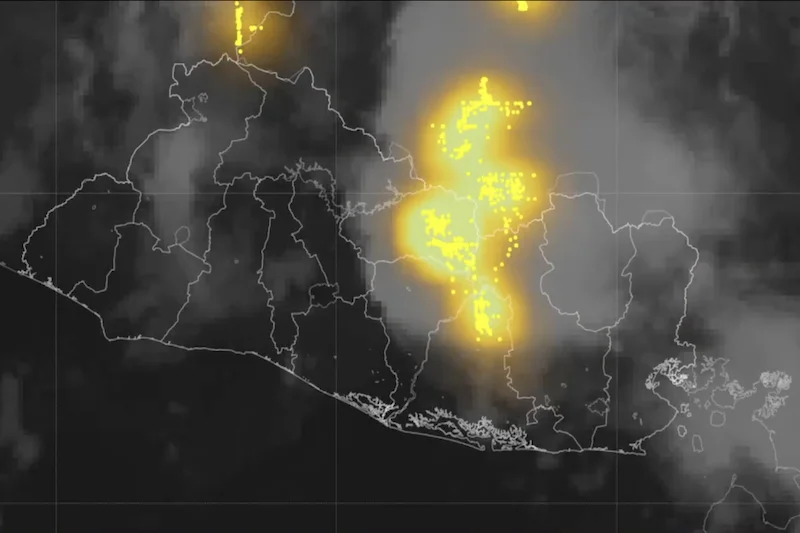 Vaguadas seguirán generando lluvias este lunes en varias zonas del país