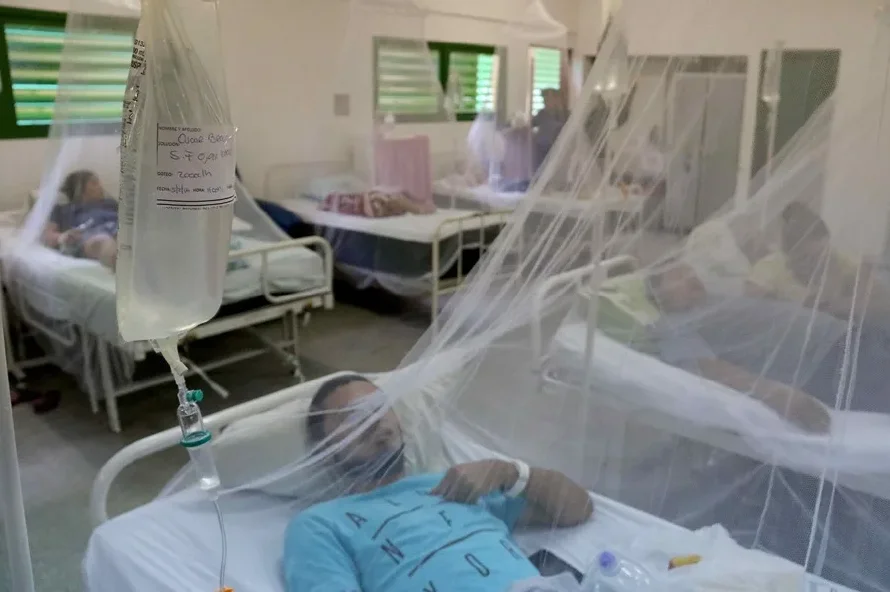 Cuba enfrenta epidemia de dengue y chikunguña "fuera de control" con al menos 44 muertos