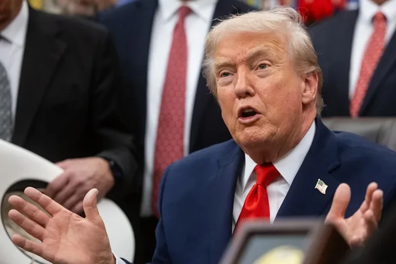 Trump dice que quiere mantener en secreto sus próximas acciones con el petróleo venezolano