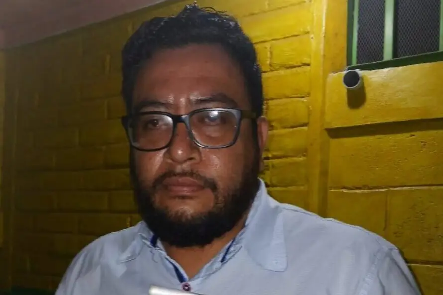 Conductor ebrio atropella y mata a motociclista en Cuscatlán Norte